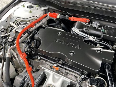 Used 2021 Honda Accord Touring image 31
