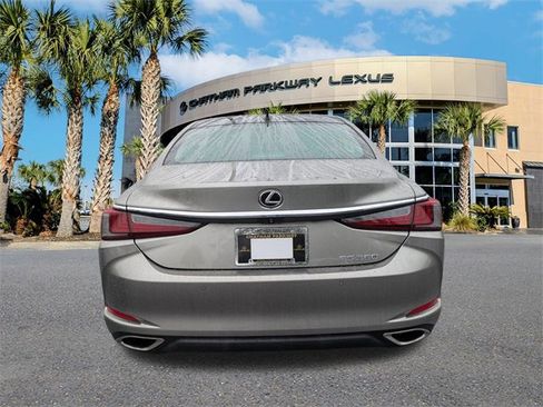 Used 2019 Lexus ES 350 Ultra Luxury image 6