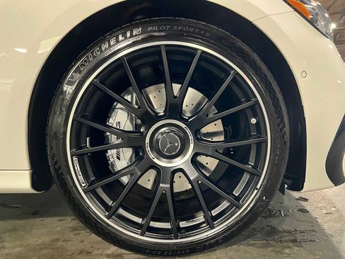 New 2026 Mercedes-Benz E 53 AMG e 4MATIC Sedan image 9