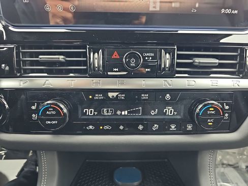 New 2026 Nissan Pathfinder Platinum FWD image 29