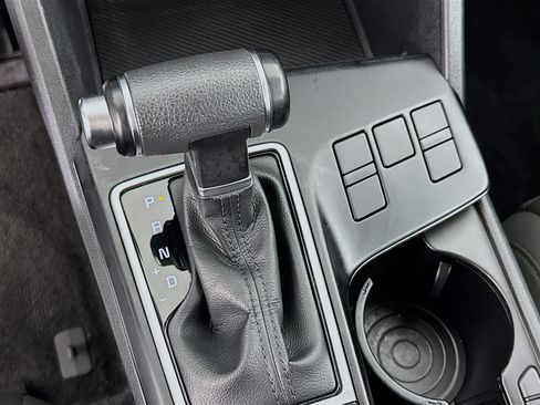 Used 2023 Kia Sportage LX image 19