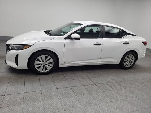 Used 2024 Nissan Sentra S FWD image 2