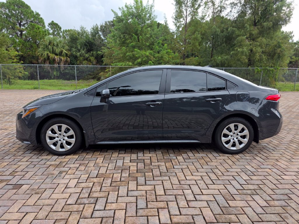 Used 2026 Toyota Corolla LE FWD image 8