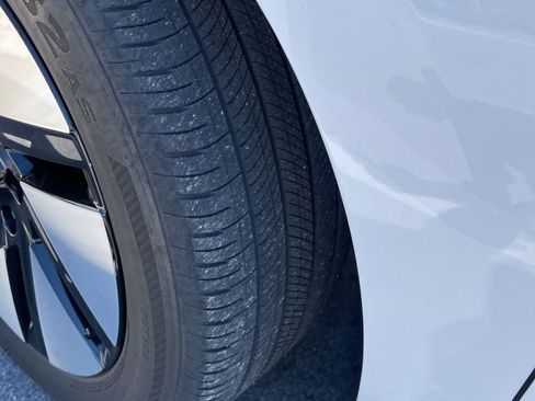 Used 2024 Hyundai Ioniq 6 SE image 3