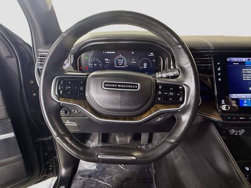 Used 2022 Jeep Grand Wagoneer Series II w/ Premium Group II image 10