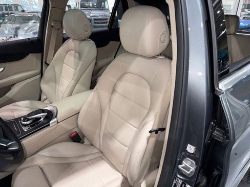 Used 2018 Mercedes-Benz GLC 300 w/ Multimedia Package image 51