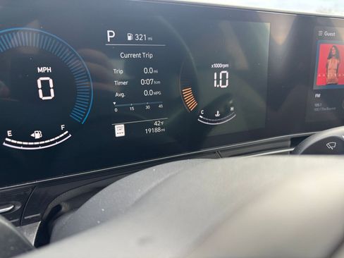 Used 2025 Hyundai Kona SEL image 42