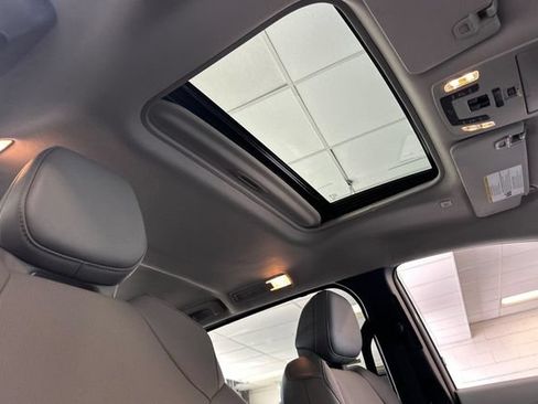 Certified 2026 Toyota Sienna XLE FWD image 23