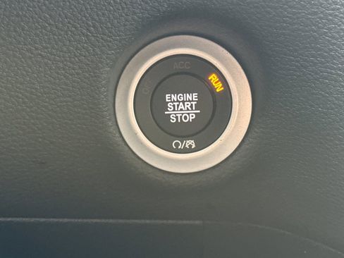 New 2026 Chrysler Pacifica Select image 22