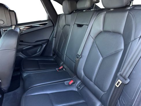 Used 2023 Porsche Macan w/ Premium Package Plus AWD/4WD image 13