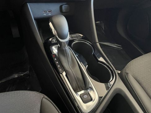 Used 2025 Buick Encore GX Preferred image 39