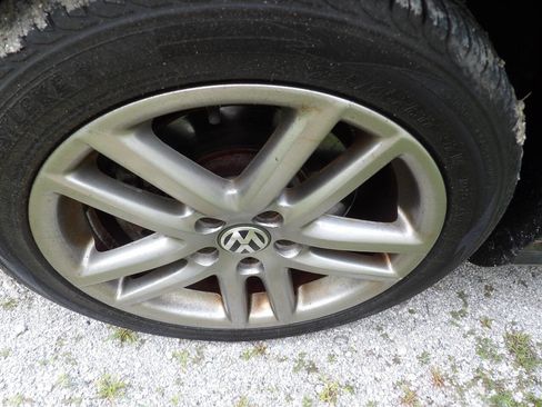 Used 2008 Volkswagen Passat Lux image 16