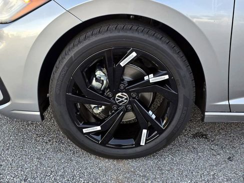 New 2026 Volkswagen Jetta SE image 9