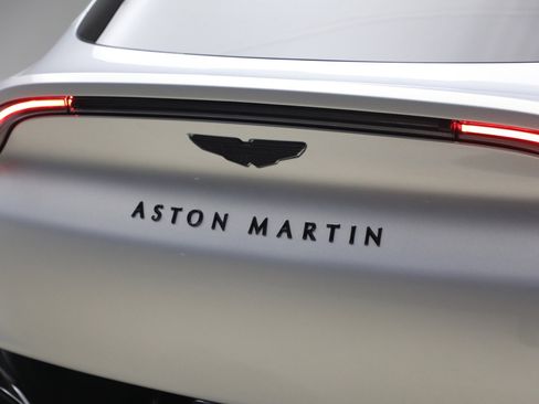 New 2026 Aston Martin DBX 707 image 40