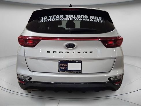 Used 2022 Kia Sportage Nightfall Edition image 6