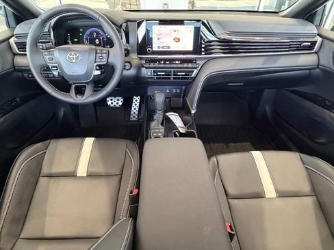 Certified 2026 Toyota Camry SE w/ Convenience Package FWD image 32