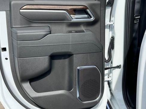 New 2026 GMC Sierra 2500 SLE w/ SLE Value Package; image 37