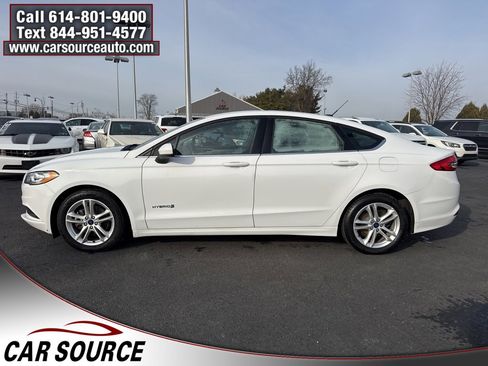Used 2018 Ford Fusion S image 3