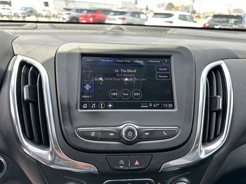 Used 2024 Chevrolet Equinox LT FWD image 35