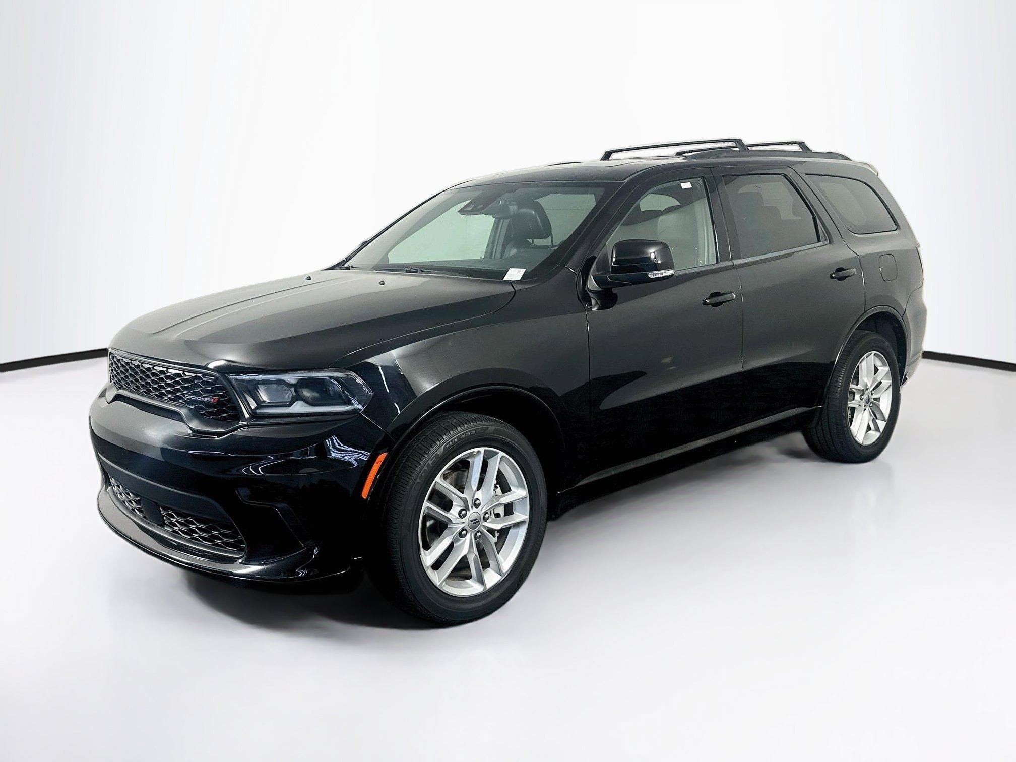 Used 2024 Dodge Durango GT AWD/4WD image 3