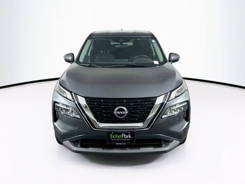 Used 2023 Nissan Rogue SV FWD image 2