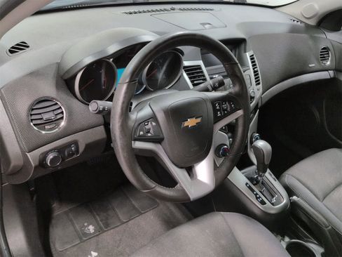 Used 2014 Chevrolet Cruze LT image 10