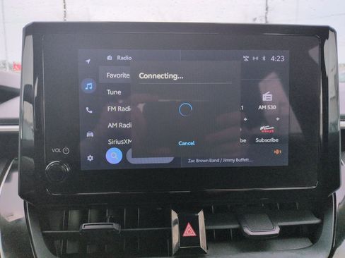 Used 2025 Toyota Corolla LE image 19