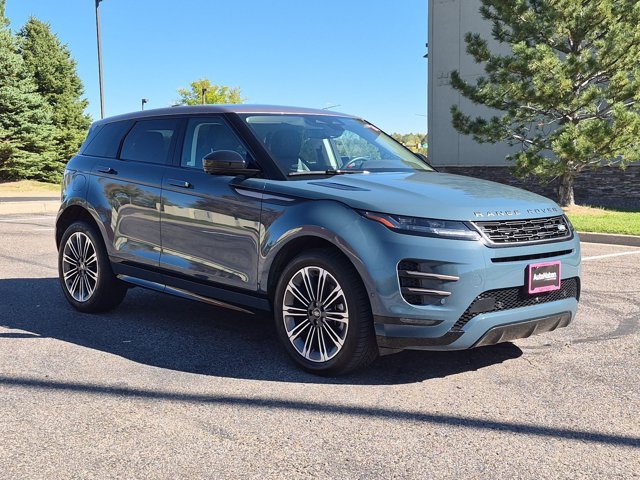 Used 2024 Land Rover Range Rover Evoque Dynamic SE AWD/4WD image 3