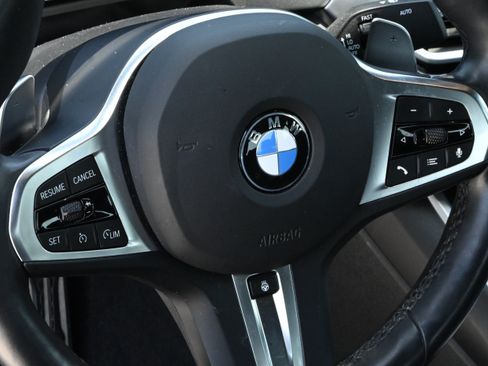 Used 2024 BMW 330i Sedan w/ M Sport Package RWD image 22