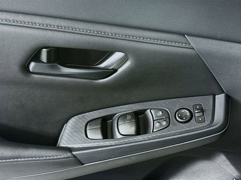 Certified 2025 Nissan Sentra S FWD image 18