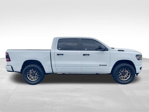 Used 2024 RAM 1500 Big Horn AWD/4WD image 9
