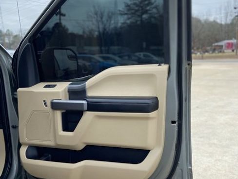 Used 2019 Ford F150 XLT w/ Equipment Group 302A Luxury image 14