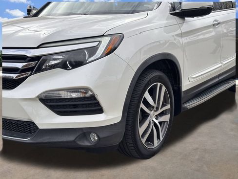 Used 2016 Honda Pilot Touring image 4