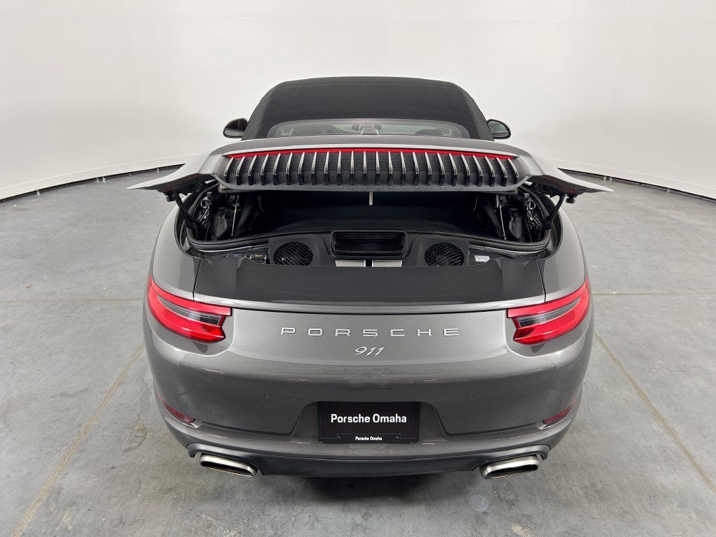 Certified 2019 Porsche 911 Carrera RWD image 30
