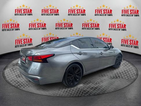Used 2020 Nissan Altima 2.5 SR FWD image 7