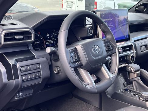 New 2025 Toyota 4Runner Limited image 11