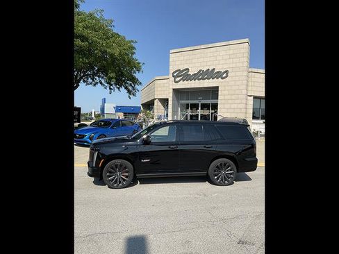 New 2026 Cadillac Escalade V AWD/4WD image 2