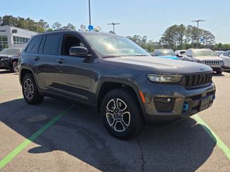 Used 2023 Jeep Grand Cherokee Trailhawk w/ Advanced Protech Group II AWD/4WD video 1