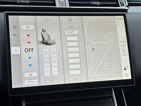 New 2026 Land Rover Range Rover Velar Dynamic SE AWD/4WD image 24