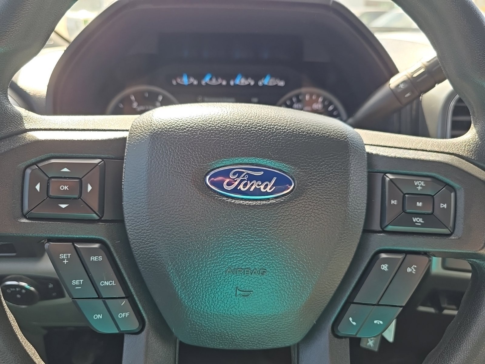 Used 2022 Ford F350 XLT w/ XLT Value Package AWD/4WD image 17
