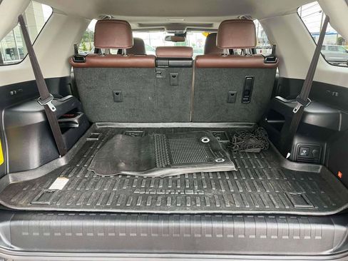Used 2021 Toyota 4Runner Limited AWD/4WD image 18