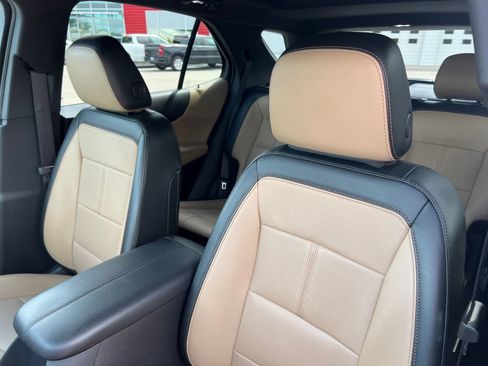 Certified 2024 Chevrolet Equinox Premier FWD image 16