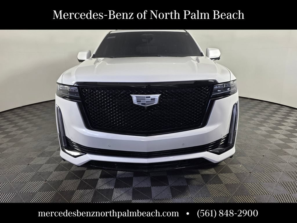 Used 2022 Cadillac Escalade Sport AWD/4WD image 2