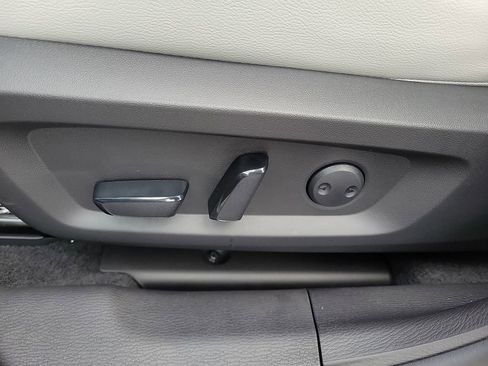 New 2025 Mitsubishi Outlander AWD image 11