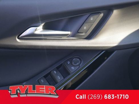 New 2026 Chevrolet Equinox LT w/ Safety and Technology Package AWD/4WD image 19