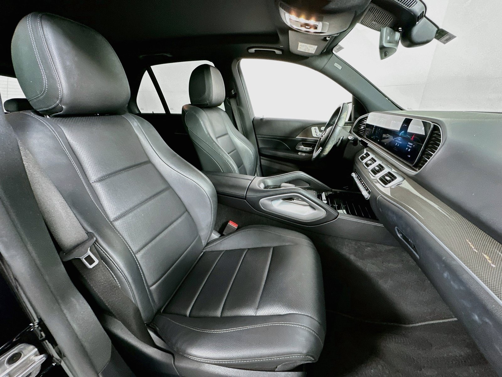 Used 2023 Mercedes-Benz GLE 450 4MATIC w/ AMG Line Exterior image 29