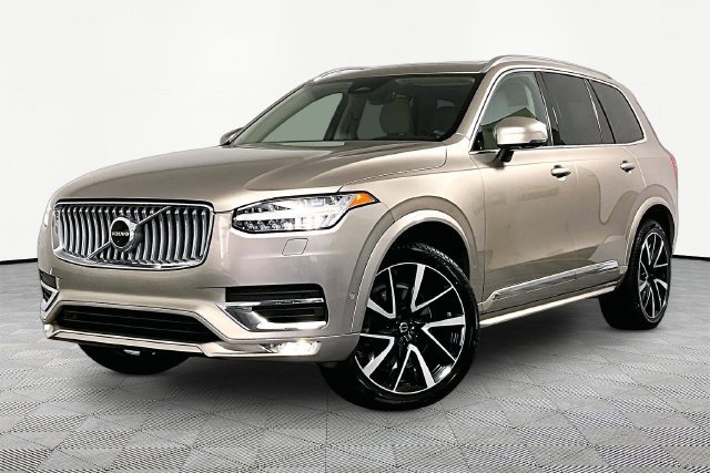 Used 2023 Volvo XC90 B6 Plus AWD/4WD image 2
