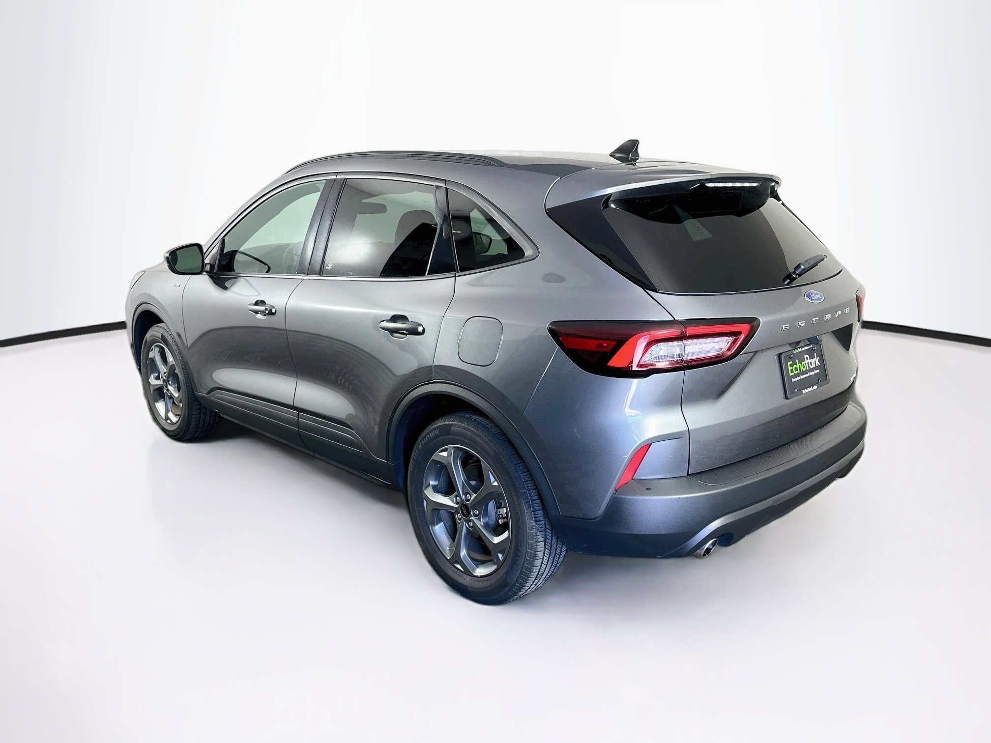 Used 2025 Ford Escape ST-Line Select AWD/4WD image 5
