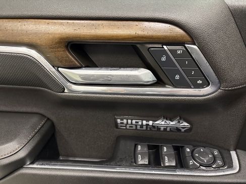 Used 2024 Chevrolet Silverado 1500 High Country w/ High Country Premium Package image 16