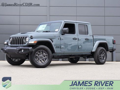 New 2025 Jeep Gladiator Sport image 1